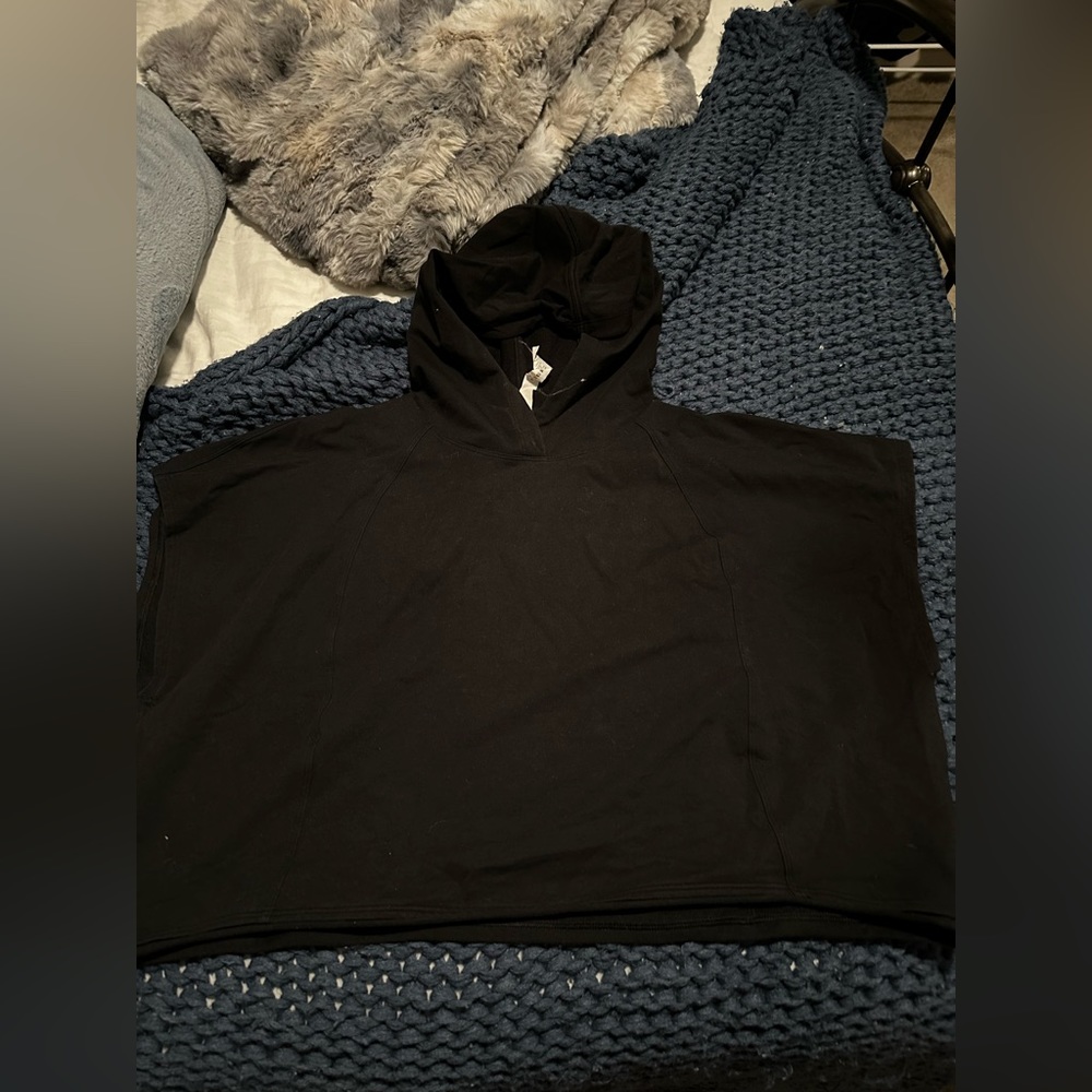 Lululemon Boxy, Hooded (muscle tee-ish) Sweatshirt